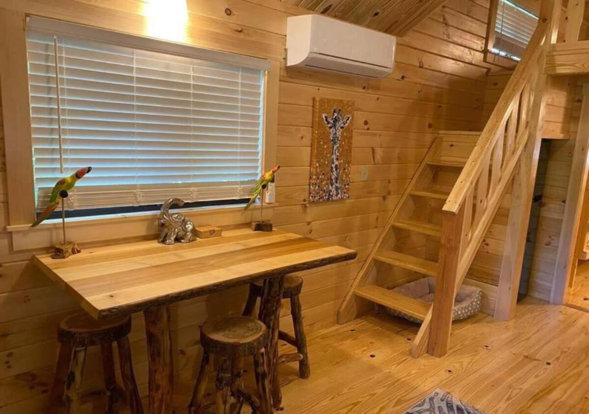 Serene 1Br Cabin Near Nc Z00 With Loft & Waterview Asheboro Eksteriør bilde